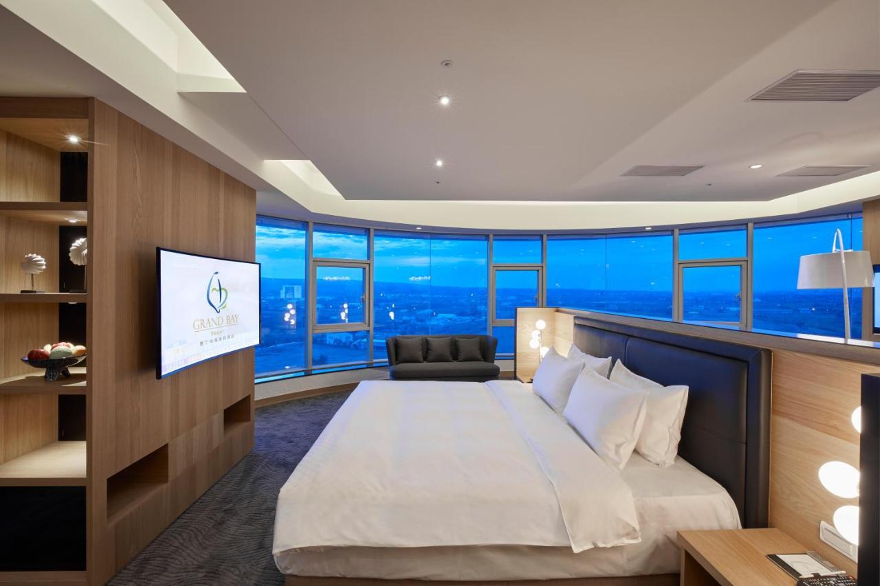Grand Bay Resort Hotel Heng-ch'un Esterno foto A bedroom at the hotel