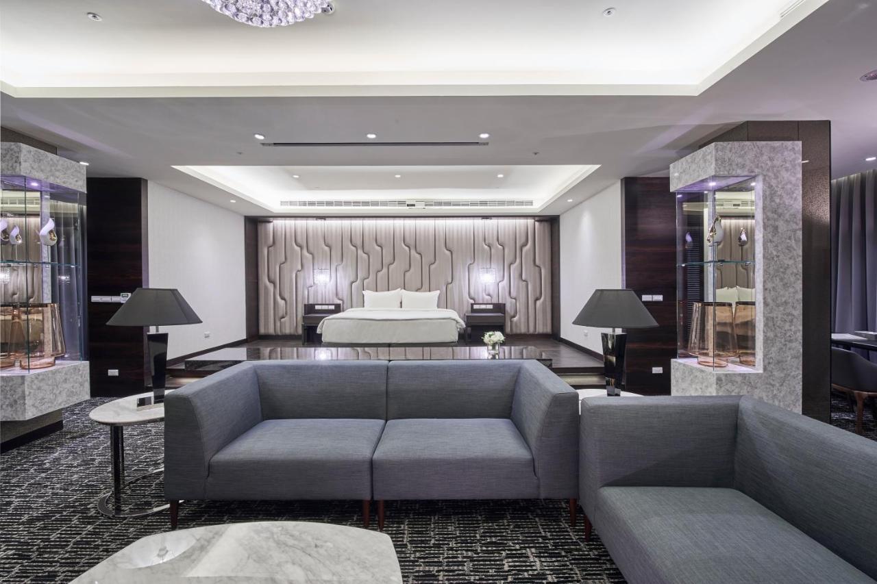 Grand Bay Resort Hotel Heng-ch'un Esterno foto The interior of the hotel