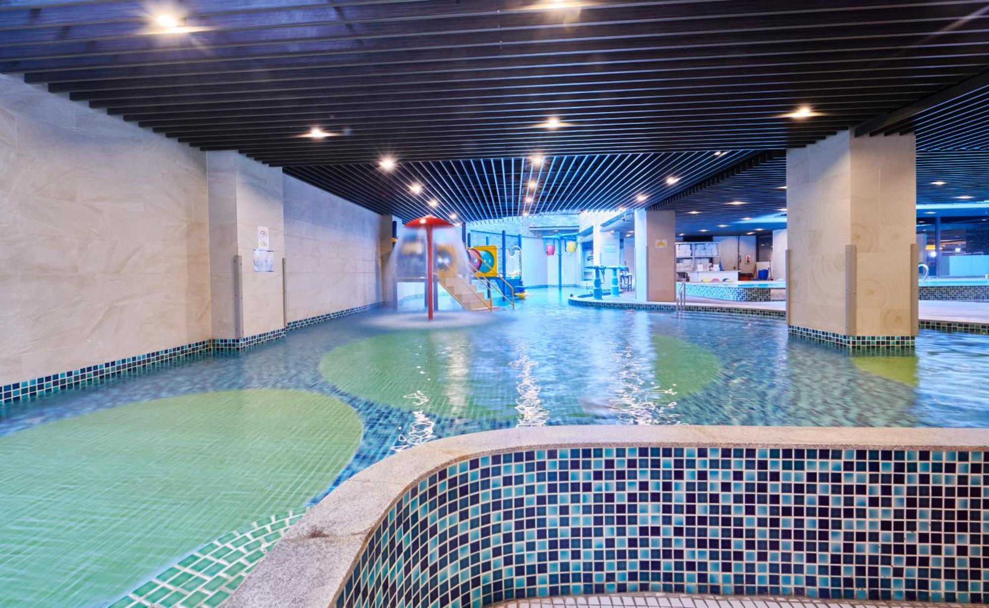 Grand Bay Resort Hotel Heng-ch'un Esterno foto Swimming pool
