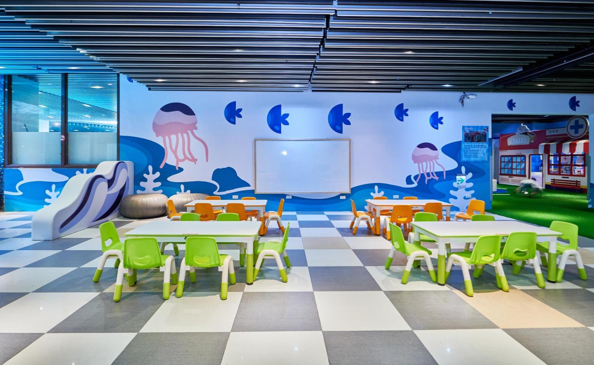 Grand Bay Resort Hotel Heng-ch'un Esterno foto The Children's Museum of Oakville