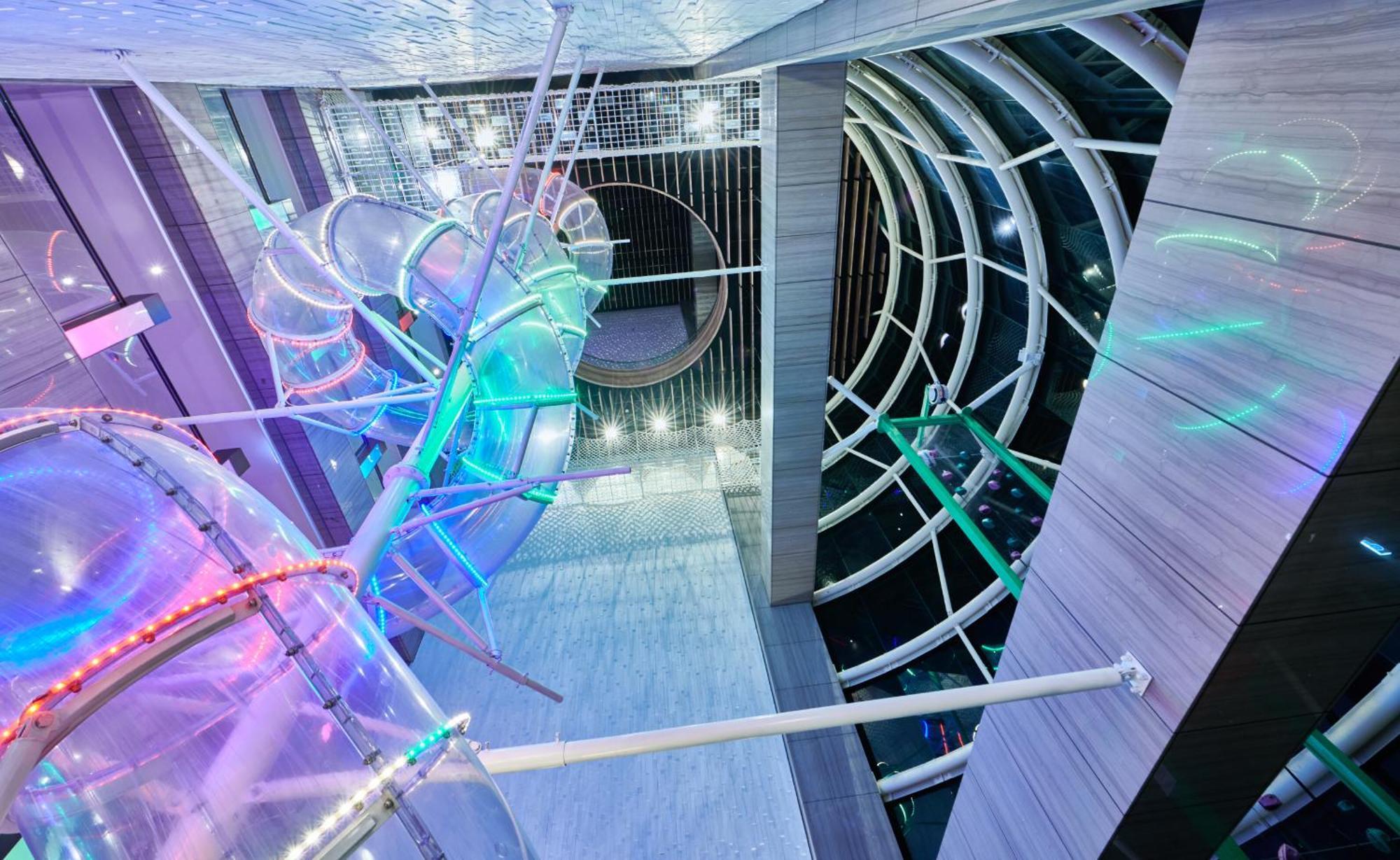 Grand Bay Resort Hotel Heng-ch'un Esterno foto The interior of the National Museum of the Marine Corps