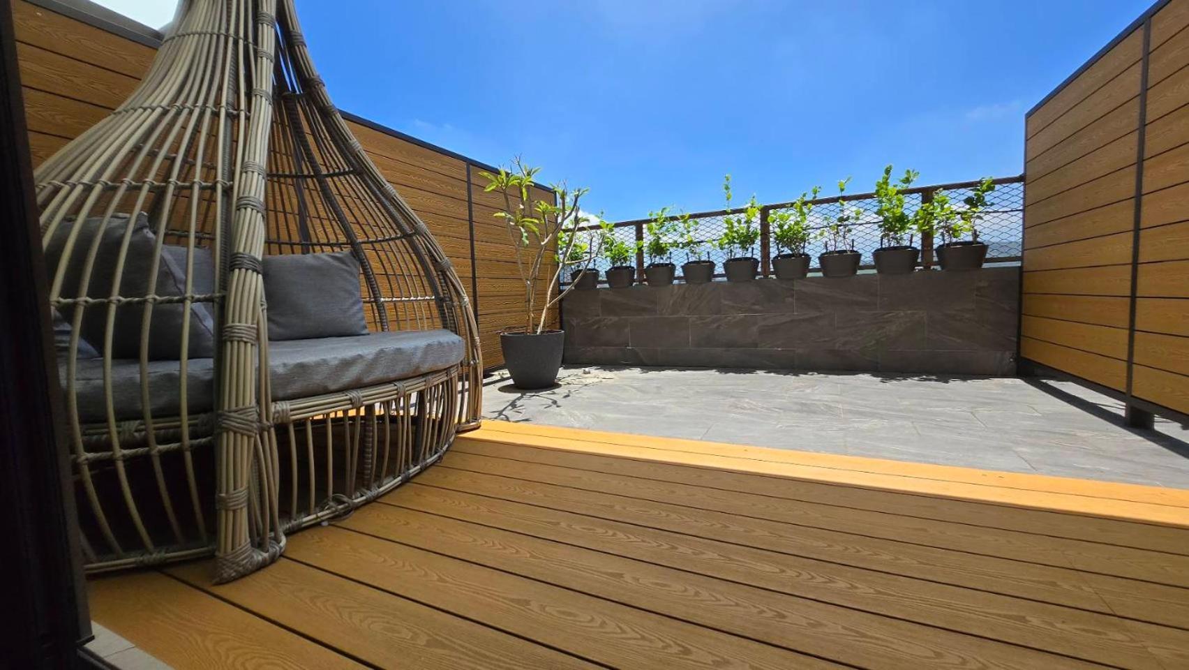 Grand Bay Resort Hotel Heng-ch'un Esterno foto Composite wood