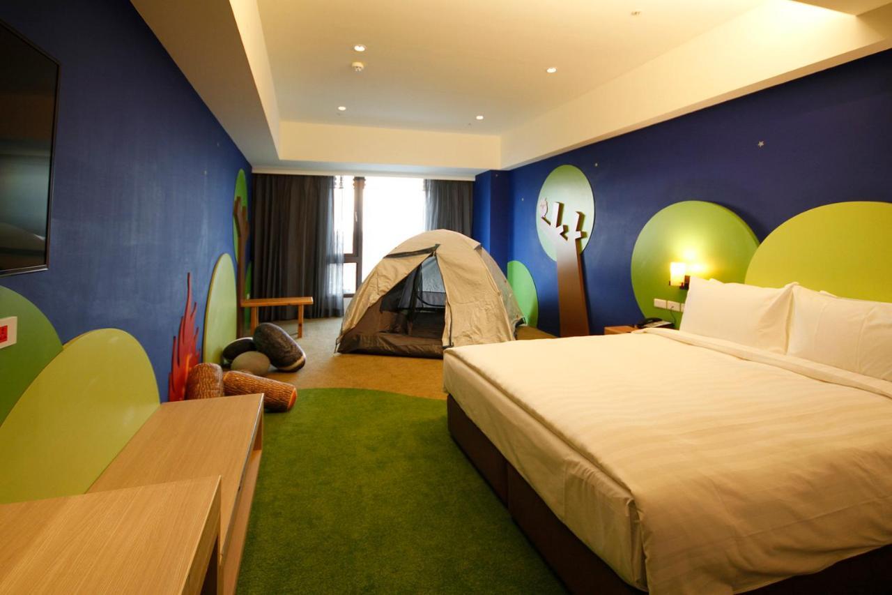 Grand Bay Resort Hotel Heng-ch'un Esterno foto A room at the Forest World Hotel